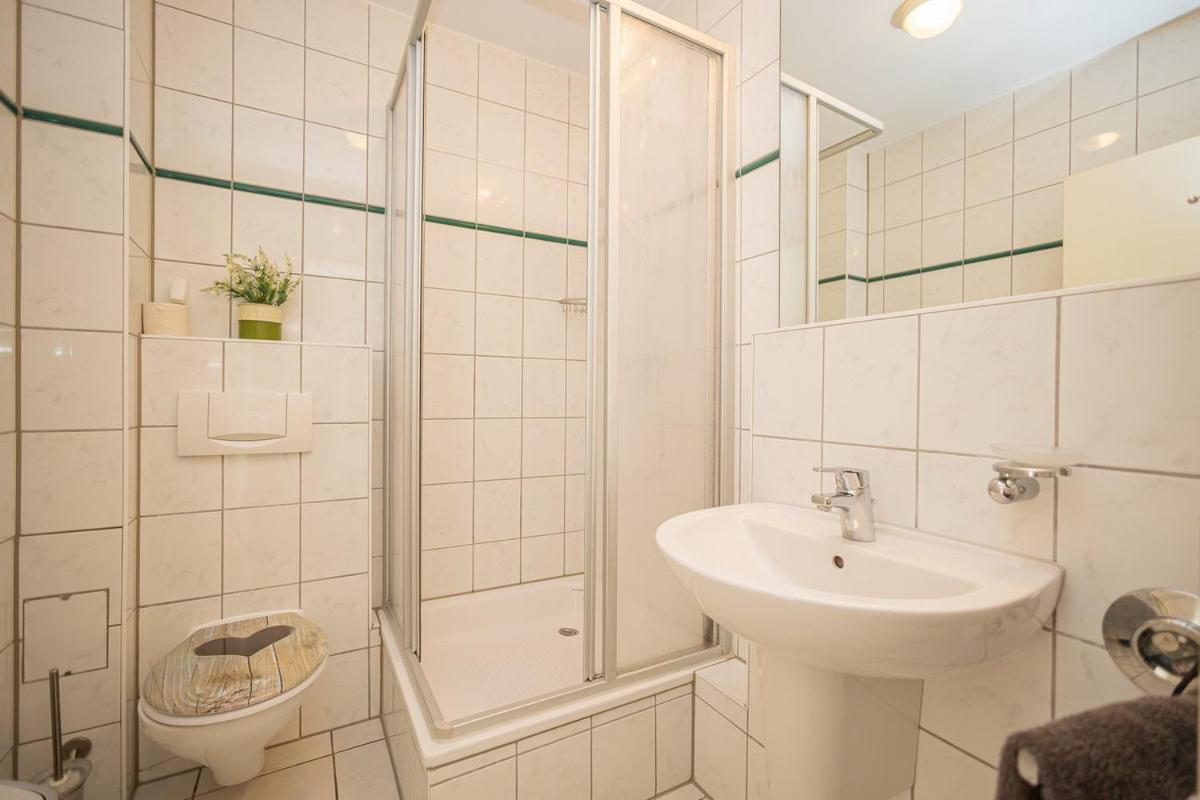 Studio 2 Im Eg Haus Stranddistel, Geschmackvoll Eingerichtete Ferienwohnung Fur 2 Personen In Zingst Exterior foto